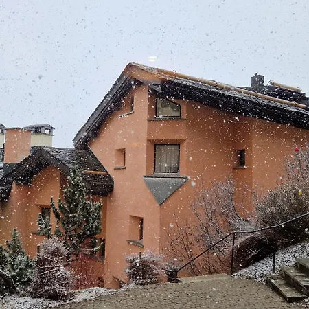 Chesa Bellaval, Haus La Vuolp 2 1 2-zimmerwohnung