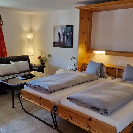 Chesa Bellaval, Haus La Vuolp 2 1 2-zimmerwohnung Appartement